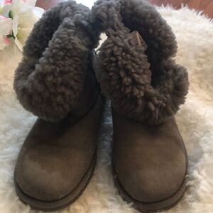 Ugg Gray suede and rhinestone boots. Fur booties 6